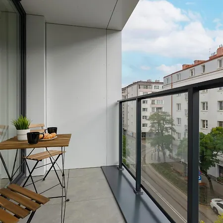 Praga Stalowa With Balcony By Renters Warschau